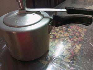 MILTON Pressure Cooker 3 Litre