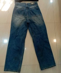 Distressed Wide Leg Jeans