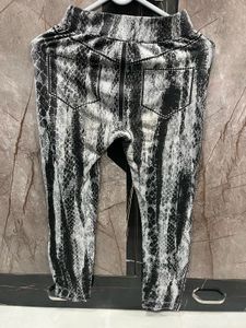 MH3 Black and White Jeggings