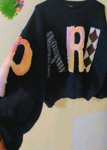 Stylish Black Sweatshirt