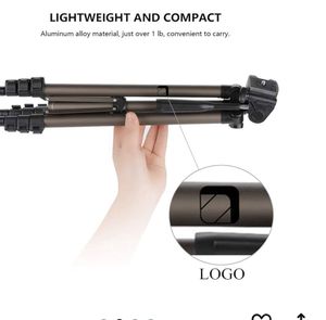 Aluminium tripod , Universal And Lightweight