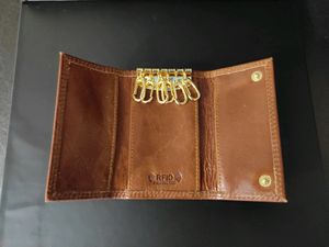 TOMMY HILFIGER LEATHER GIFT BOX