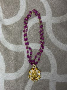 Elegant Beaded Necklace with Pendant