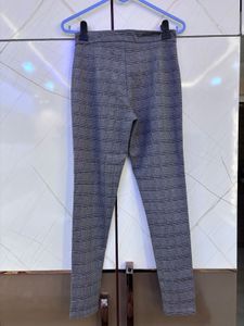 Checked grey pant