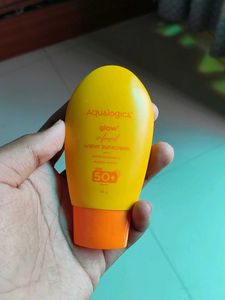 Aqualogica Glow+ Infused WaterSunscreen SPF 50+