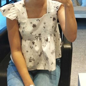 Floral Ruffle Sleeve Top