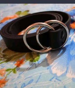 Stylish Women Black Leathere Belt