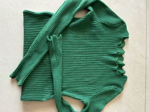 Green Sweater Top
