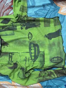 Green Graphic Print Top