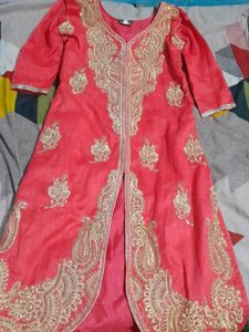 Red &amp; Gold Embroidered Salwar Kameez