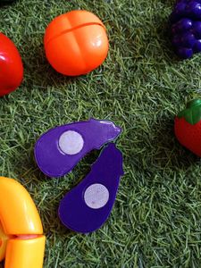 Hardly Used Fruits With Knife Cut Toy