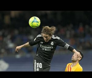Real madrid Y-3 Adidas rare Modric footballJersey