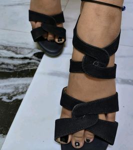 Black Wedges