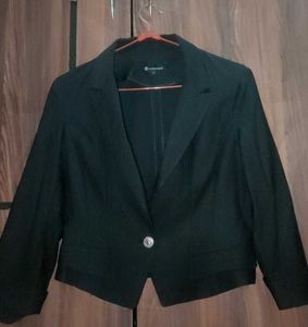 Black Cropped Blazer