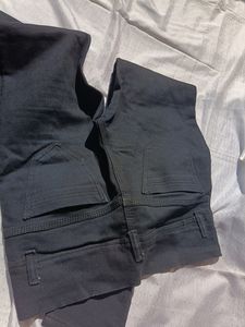 Black Skinny Fit Jeans (Women)