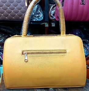💛Elegant Handbag💛