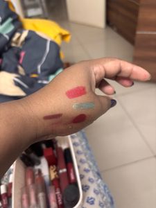 Declutter Alert - HUDA beauty!