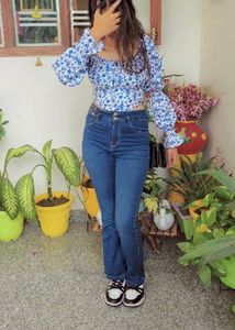 Floral Puff Sleeve Crop Top
