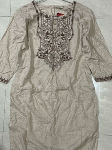 Elegant Embroidered Kurti Perfect for Everyday