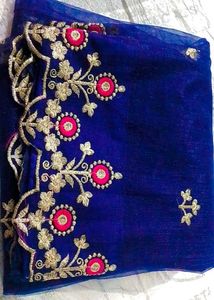 महिलाओं के लिए न्यू डिजाइनर नेवी ब्लू कलर में साड़