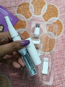 Bombae Eyebrow &amp; Face Trimmer