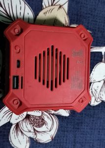 Croma Red Portable Speaker