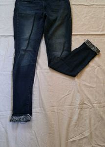 Unleash the Zidd Graphic &amp; jeans 👖