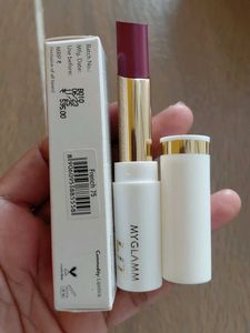 MyGlamm LIT Creamy Matte Lipstick