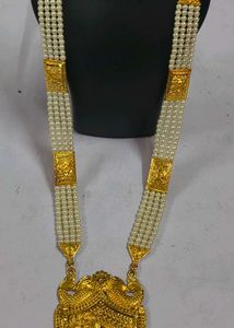 Elegant Pearl &amp; Gold Rani har Eyerring