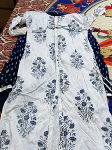 Elegant Floral Kurta Pallazo Set