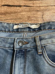 Low Waisted Blue Jeans