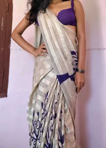 Women Printed Saree
