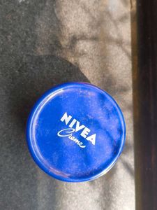NIVEA CREME
