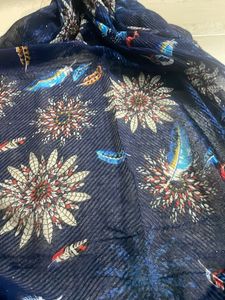 Printed Blue Floral Stole