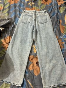 Wide Leg Light Wash Jeans