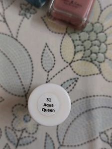 Nail Polish Combo of 5: like brand new!!