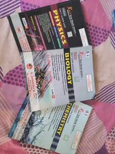DINESH SCIENCE REFERENCE BOOKS CLASS 9TH