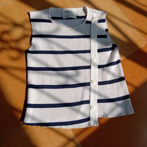 ZARA asymmetrical top/ classyy