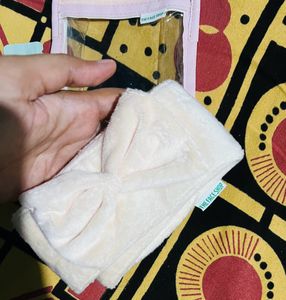 The Face Shop Rice Water Cleanser&amp; Bow Hairband
