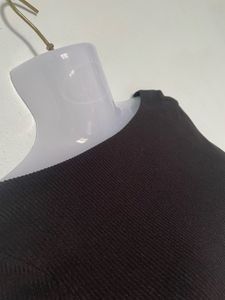 Black Short Sleeve Top