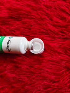 The Derma Co. 5% Nia-Ceramide Mattifying Moisturiz