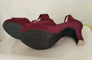 Chic Burgundy Platform Ankle Strap Heels