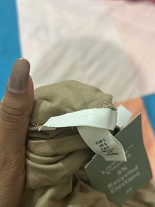 H&amp;M Fitted Top With Tag