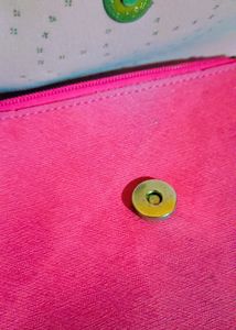 SLING BAG