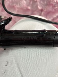 Nova Hair Curler