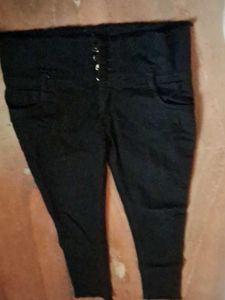 Black High-Waisted Jeans