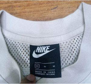 Nike Pocket T-Shirt