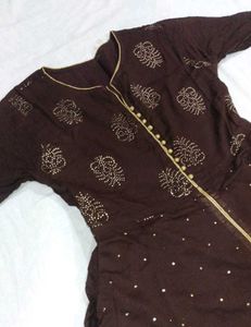 Brown colour gown 💃