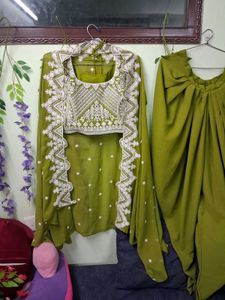 Elegant Green Dhoti Pant Set 40 size side jib adju