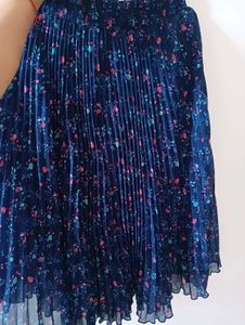 Floral Pleated Skirt